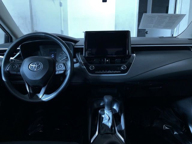 Used 2025 Toyota Corolla LE image 17