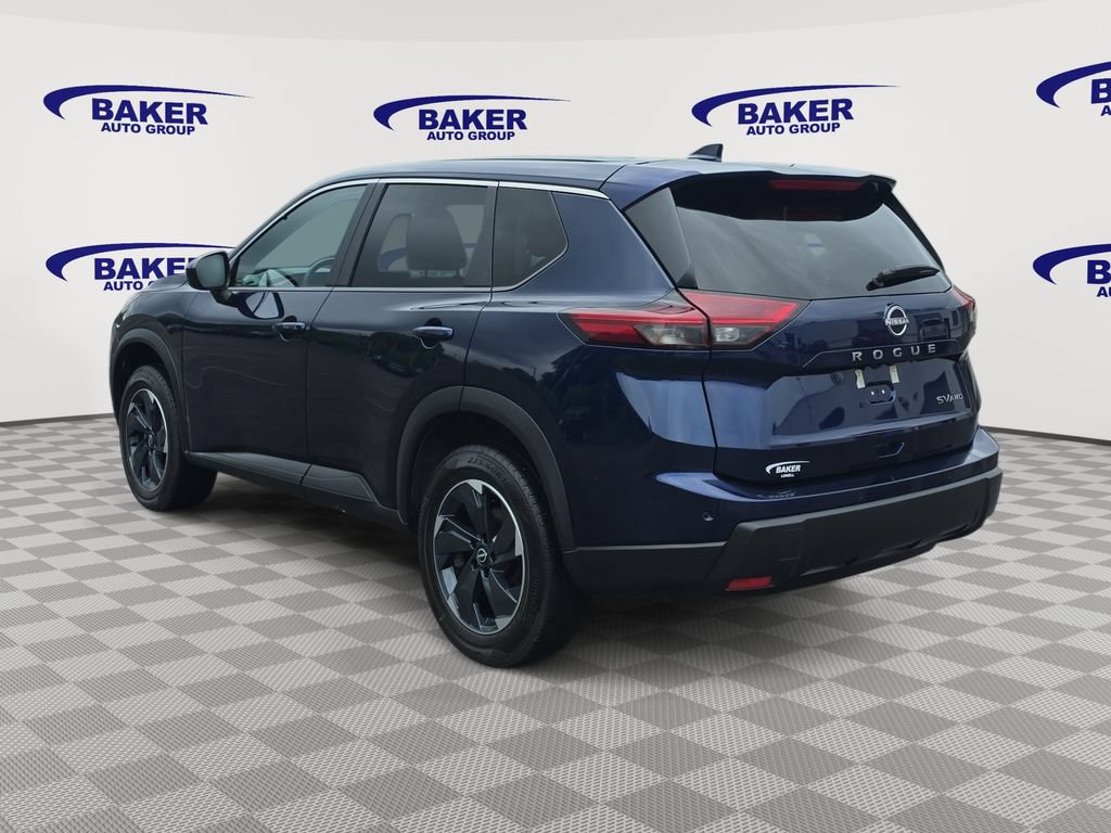Used 2024 Nissan Rogue SV AWD/4WD image 7