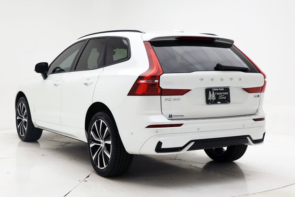 Used 2024 Volvo XC60 B5 Plus w/ Protection Package Premier AWD/4WD image 6