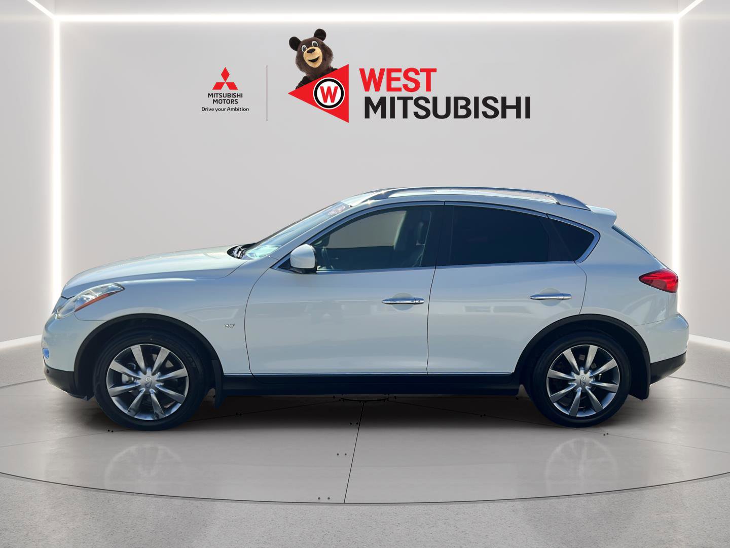 Used 2014 INFINITI QX50 Journey w/ Premium Package image 3