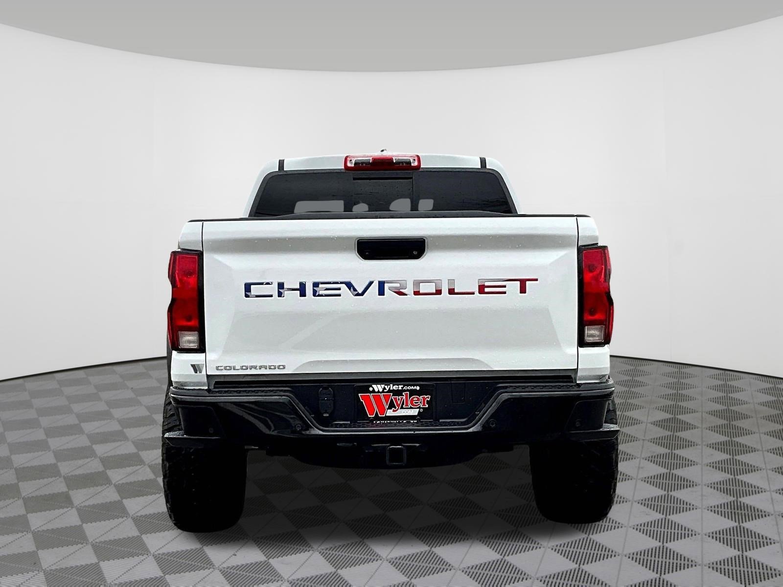 Used 2025 Chevrolet Colorado Trail Boss image 5