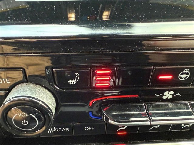 Certified 2022 Jeep Grand Cherokee L Altitude image 24