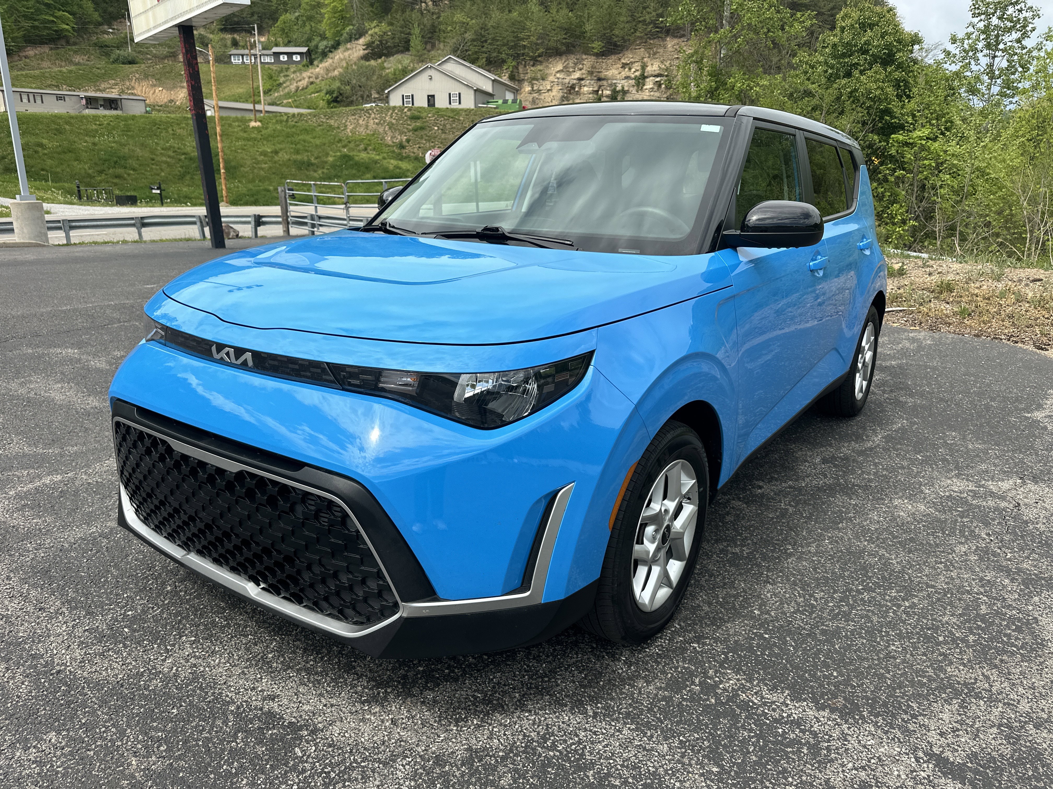 Used 2024 Kia Soul S FWD image 6