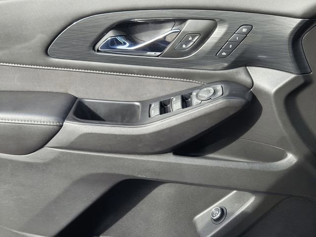 Used 2023 Chevrolet Traverse High Country image 23