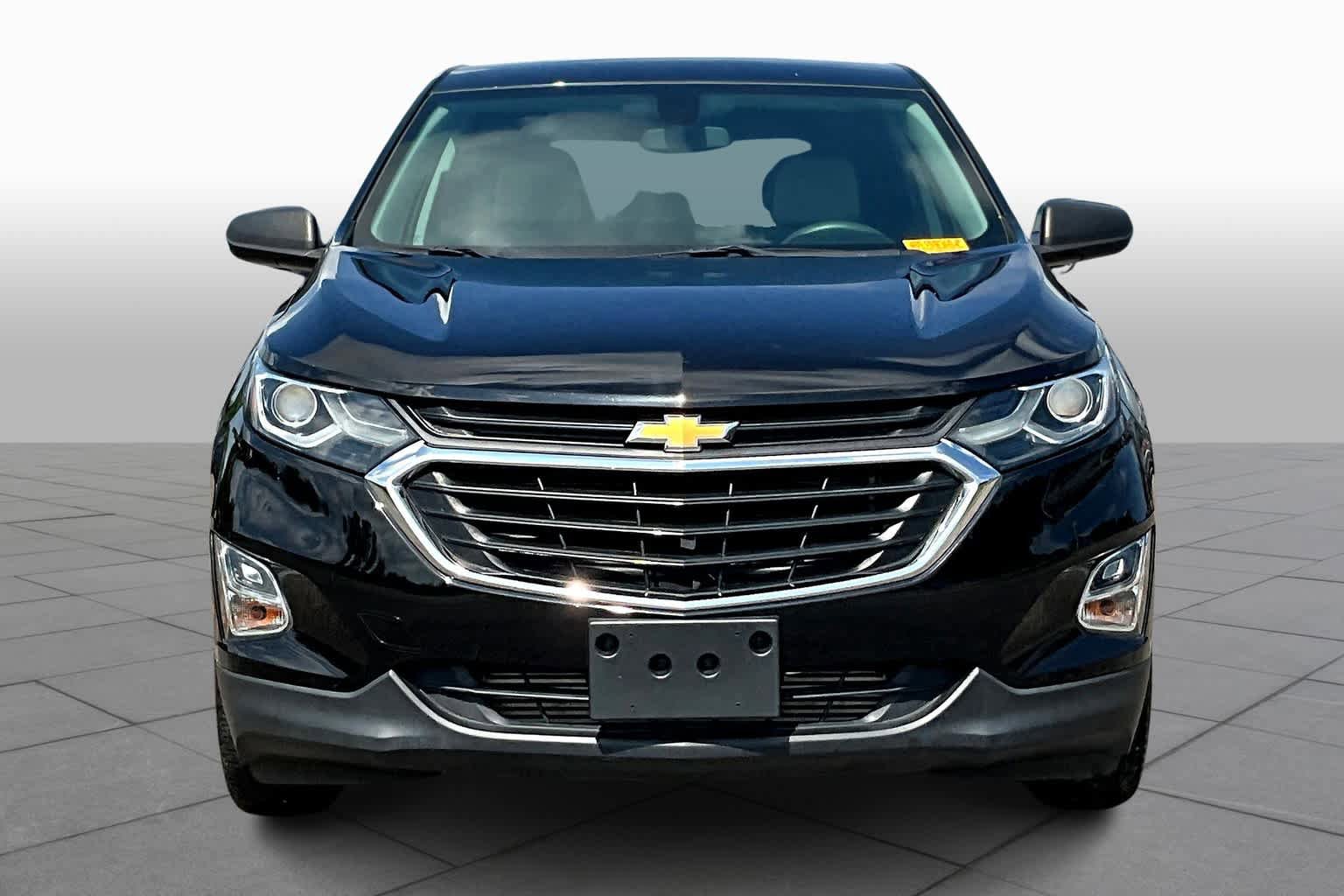 Used 2019 Chevrolet Equinox LS w/ LS Convenience Package image 4