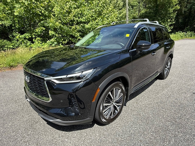 Used 2025 INFINITI QX60 Sensory w/ Vision Package AWD/4WD image 2