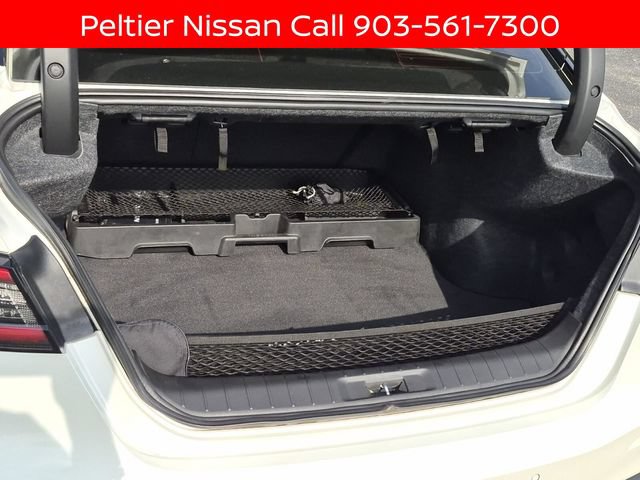 Certified 2020 Nissan Maxima Platinum w/ Reserve Package FWD image 9