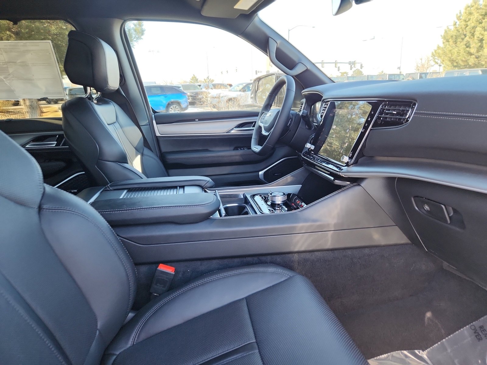 New 2025 Jeep Wagoneer Series II w/ Convenience Group I AWD/4WD image 24