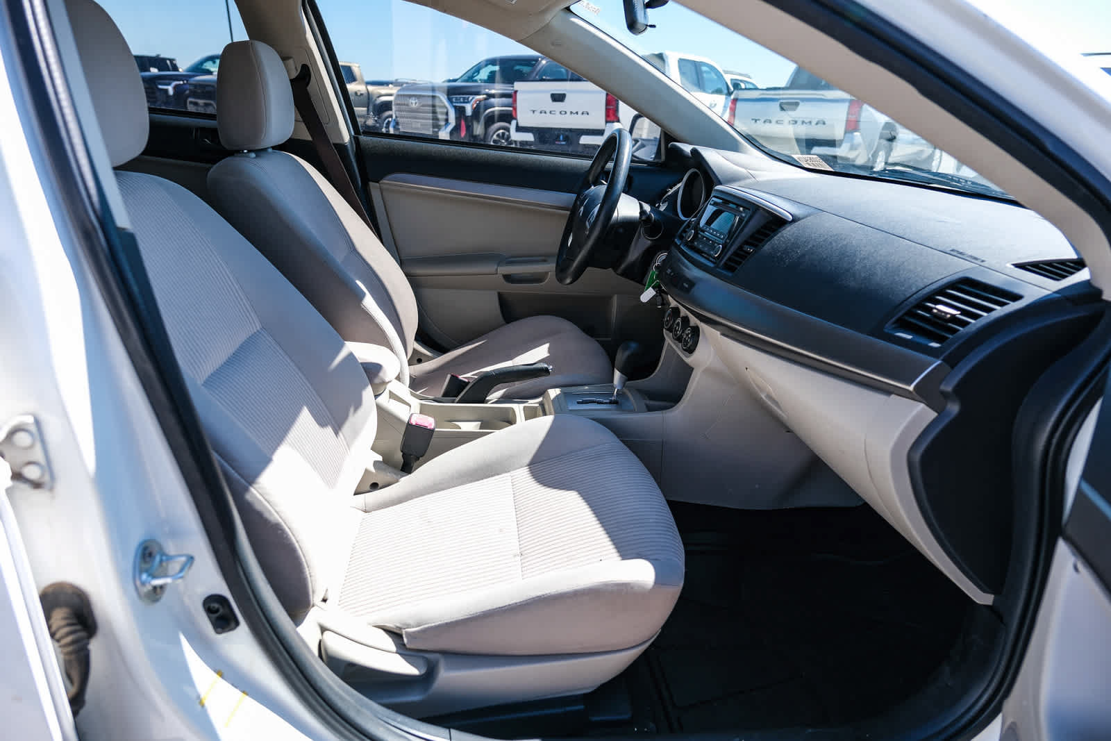 Used 2014 Mitsubishi Lancer ES FWD image 18