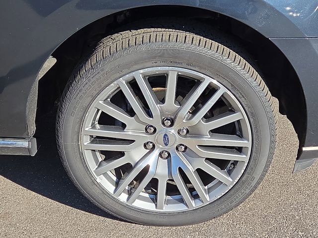 Used 2022 Ford Expedition Limited image 8