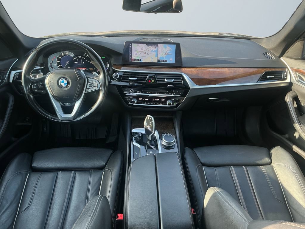 Used 2018 BMW 540i xDrive AWD/4WD image 11