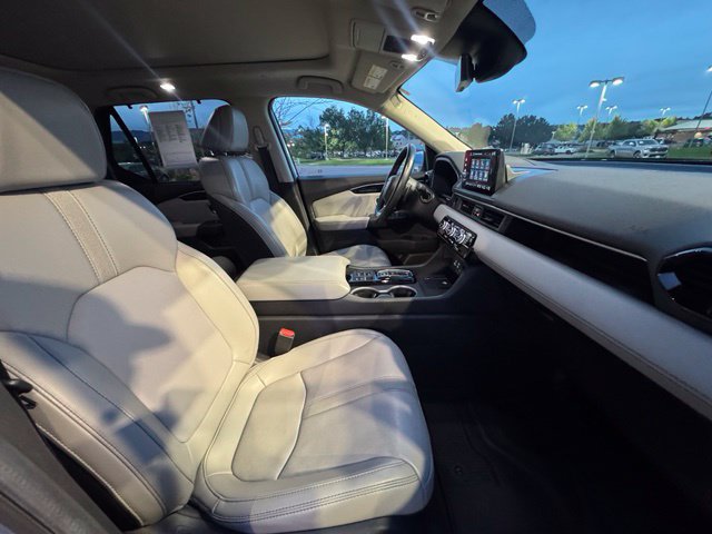 Used 2025 Honda Pilot Touring image 30