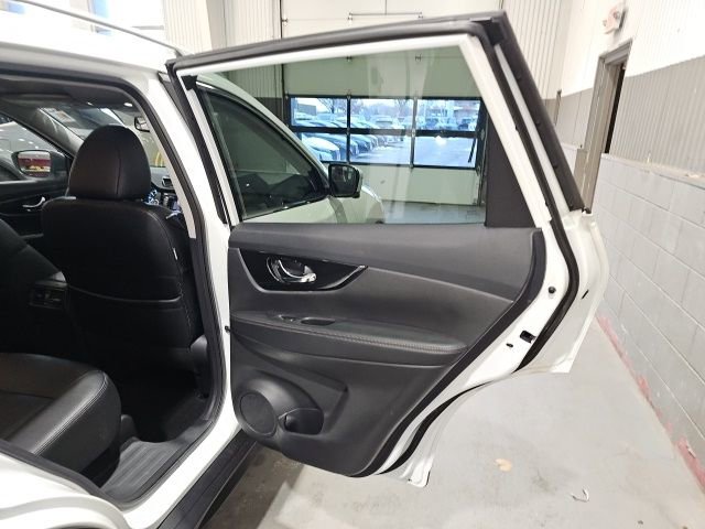 Certified 2020 Nissan Rogue SL w/ Premium Package image 23