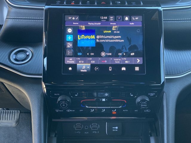 Certified 2023 Jeep Grand Cherokee Altitude image 11