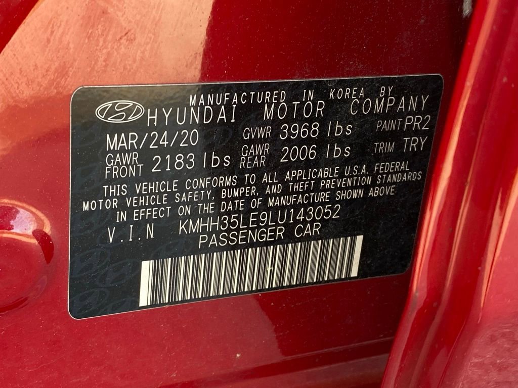 Used 2020 Hyundai Elantra GT image 16