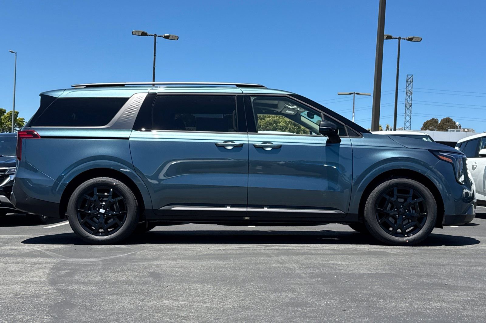 New 2026 Kia Carnival SX Prestige image 3