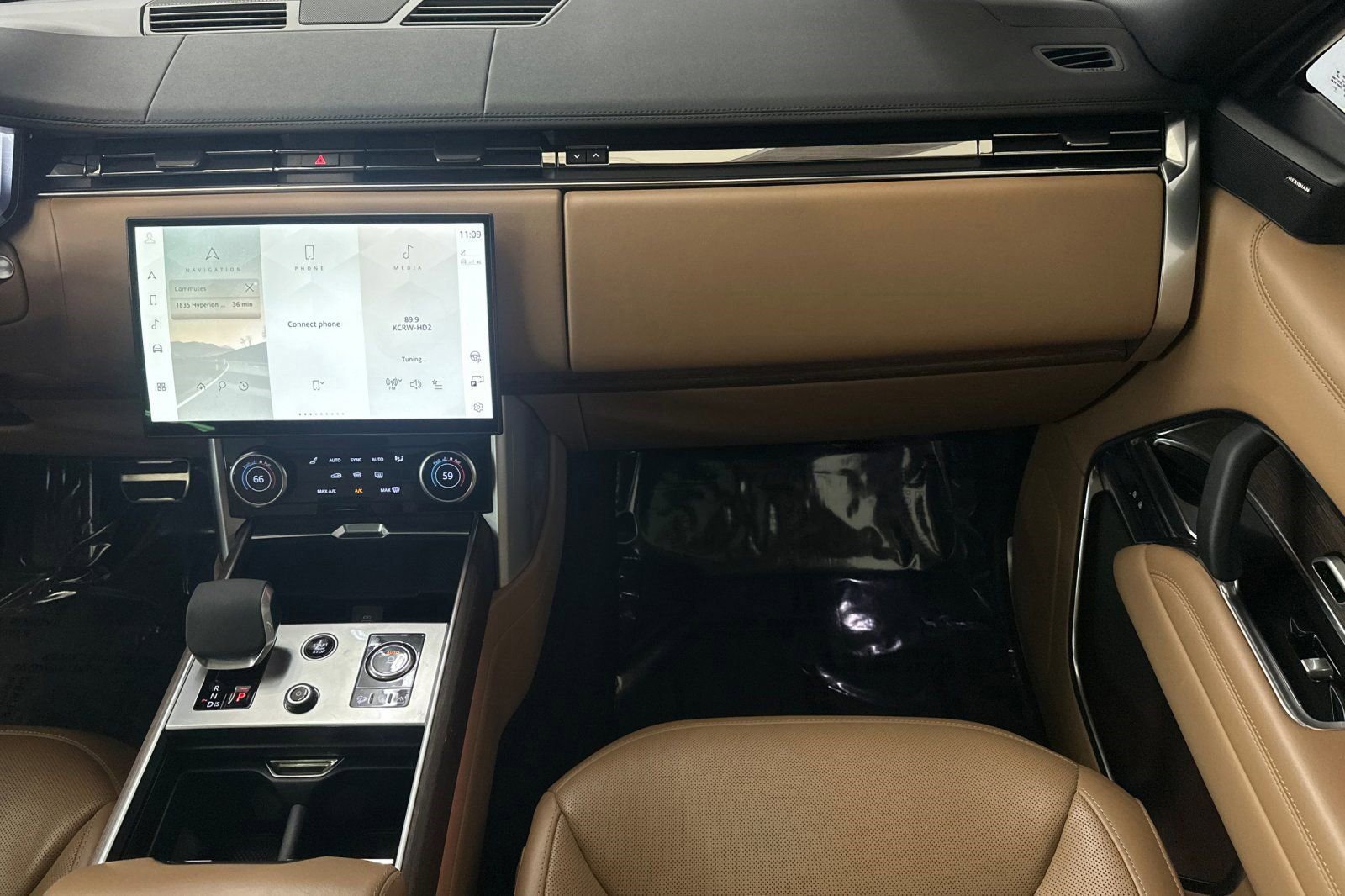 Used 2023 Land Rover Range Rover SE image 31