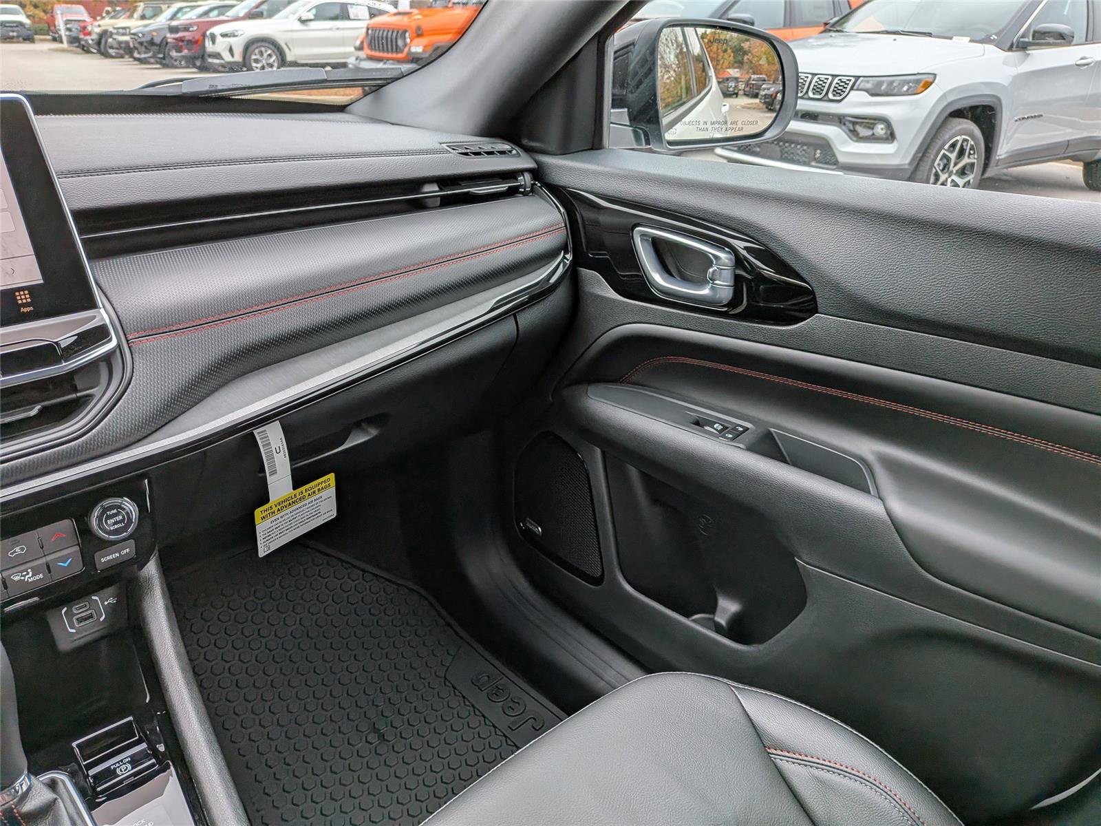 New 2026 Jeep Compass Trailhawk image 18