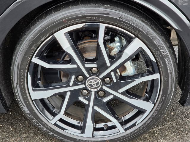Used 2024 Toyota Prius Prime Premium FWD image 15