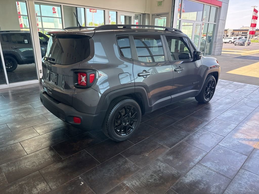 Used 2020 Jeep Renegade Altitude FWD image 11