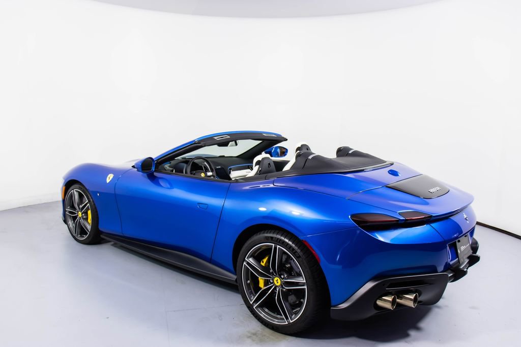 Certified 2025 Ferrari Roma Spider image 8