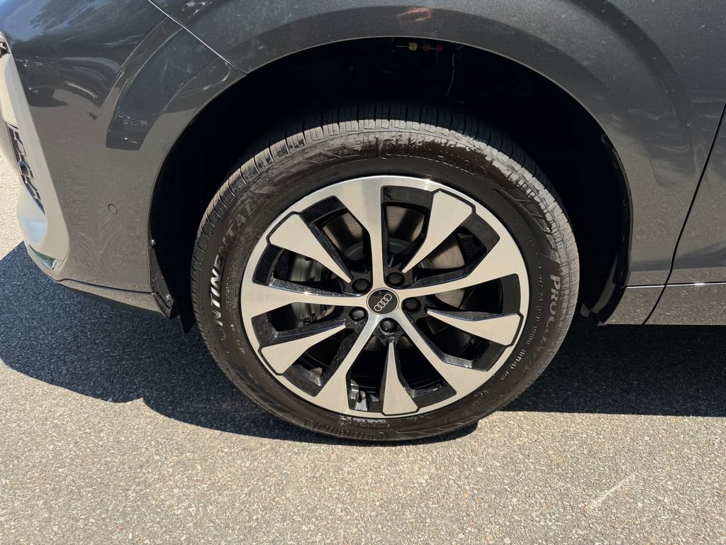 New 2026 Audi Q3 quattro 2.0T AWD/4WD image 8