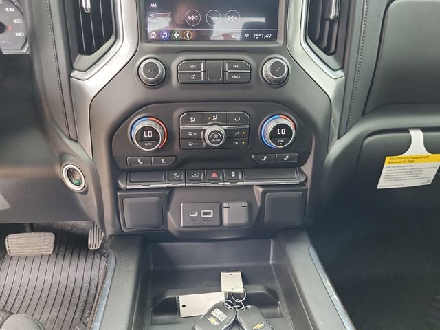 Used 2022 Chevrolet Silverado 1500 LT Trail Boss w/ LPO, Dark Essentials Package image 15