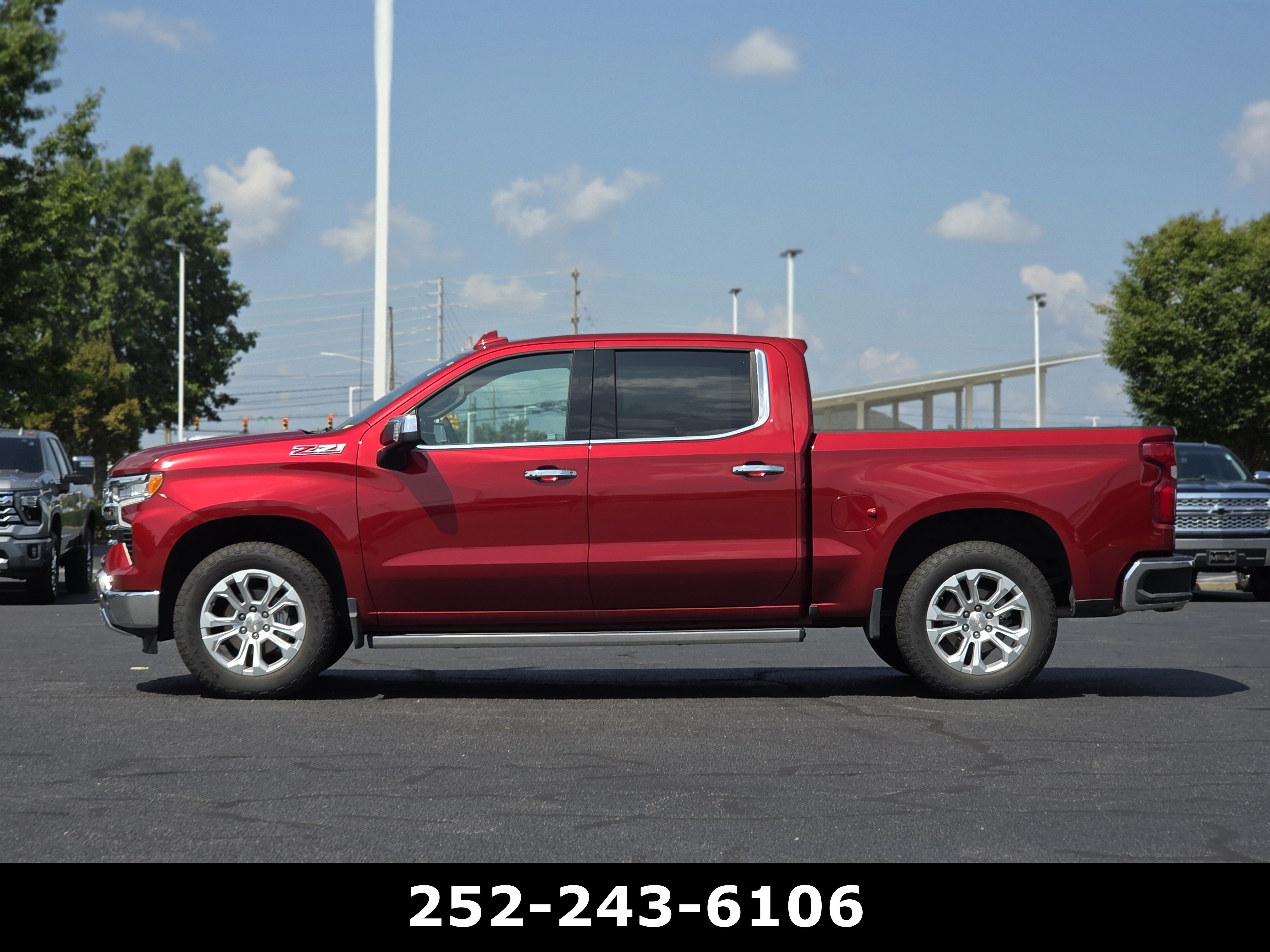 Used 2023 Chevrolet Silverado 1500 LTZ w/ LTZ Premium Package AWD/4WD image 4