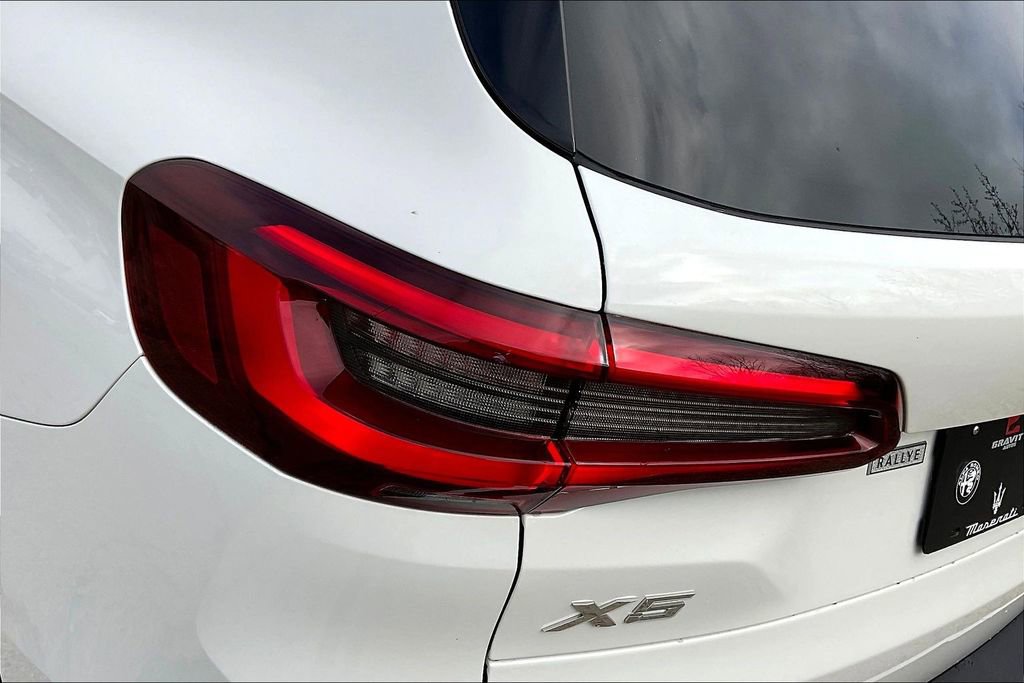 Used 2023 BMW X5 xDrive40i w/ Parking Assistance Package image 23