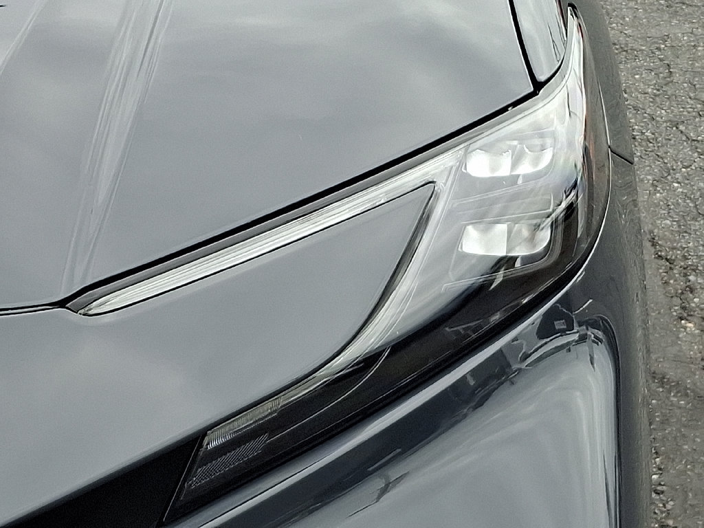 Used 2026 Toyota Camry XSE FWD image 9