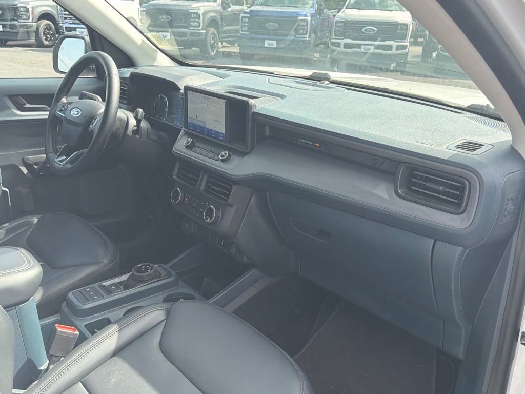 Used 2024 Ford Maverick Lariat w/ Black Appearance Package FWD image 16