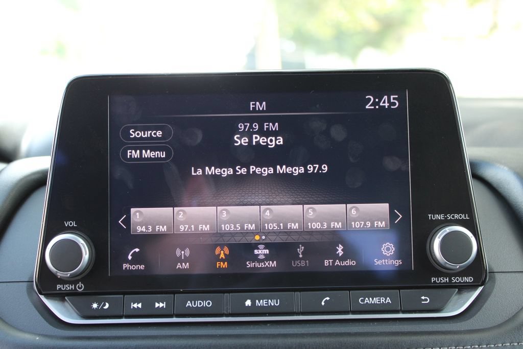 Used 2024 Nissan Rogue SV FWD image 16
