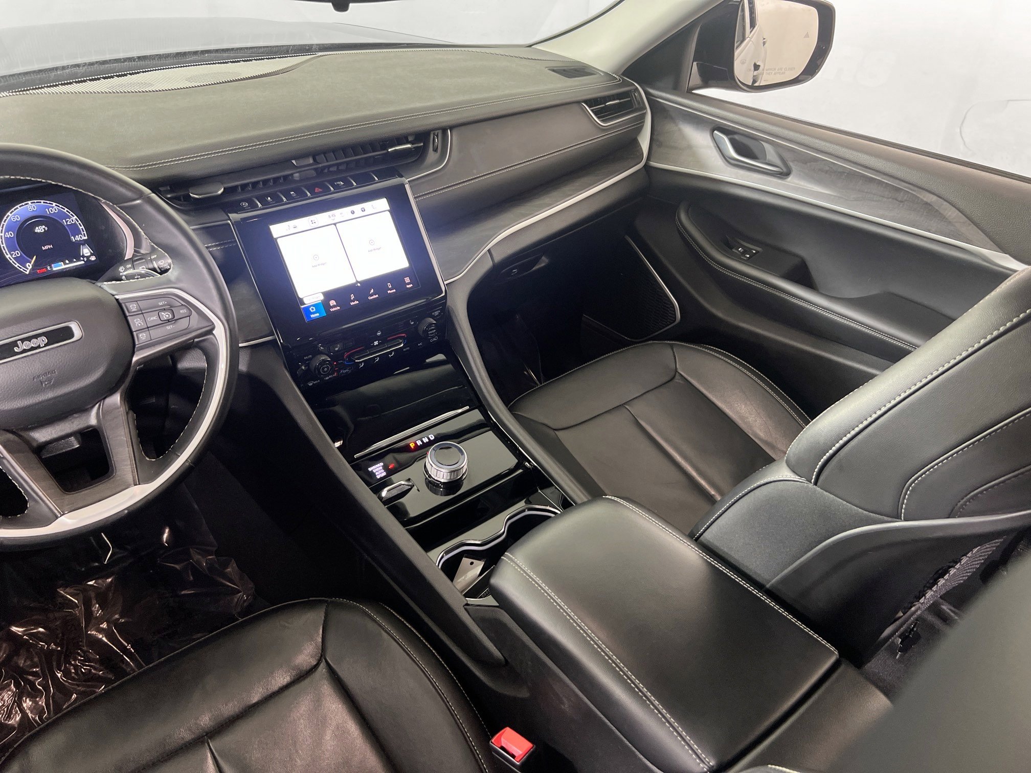 Used 2022 Jeep Grand Cherokee Limited AWD/4WD image 22