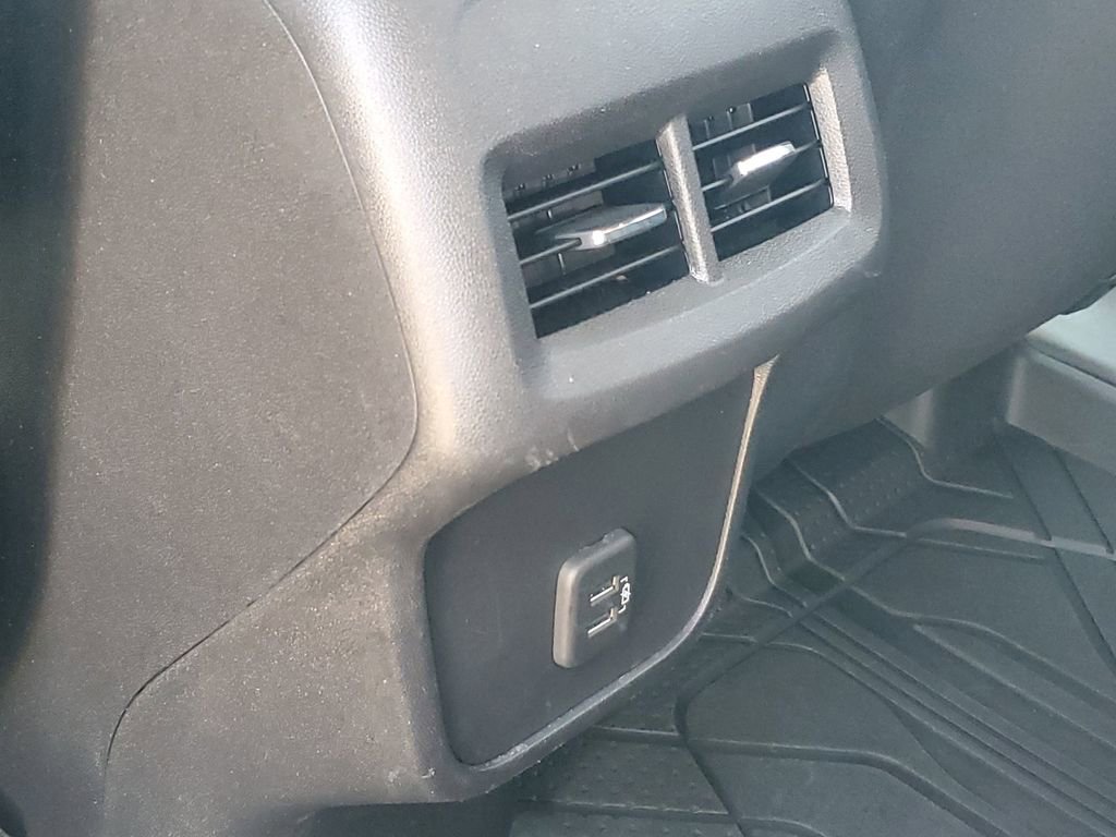 Certified 2022 Chevrolet Equinox LT FWD image 30