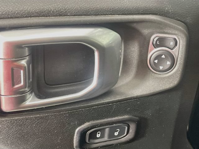 Used 2018 Jeep Wrangler Unlimited Sport S AWD/4WD image 18