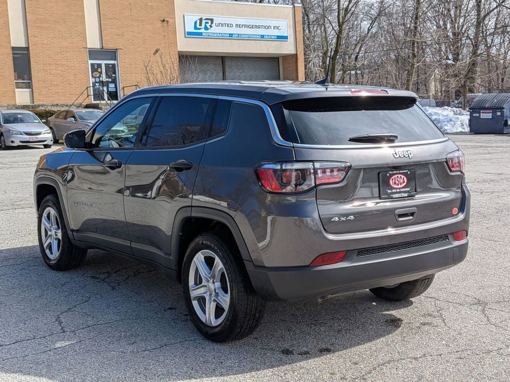 Used 2023 Jeep Compass Sport image 6