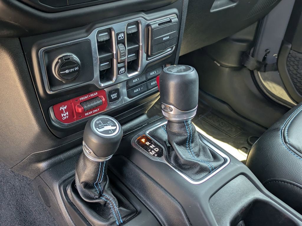 Used 2021 Jeep Wrangler Unlimited Rubicon 4xe w/ Steel Bumper Group image 17