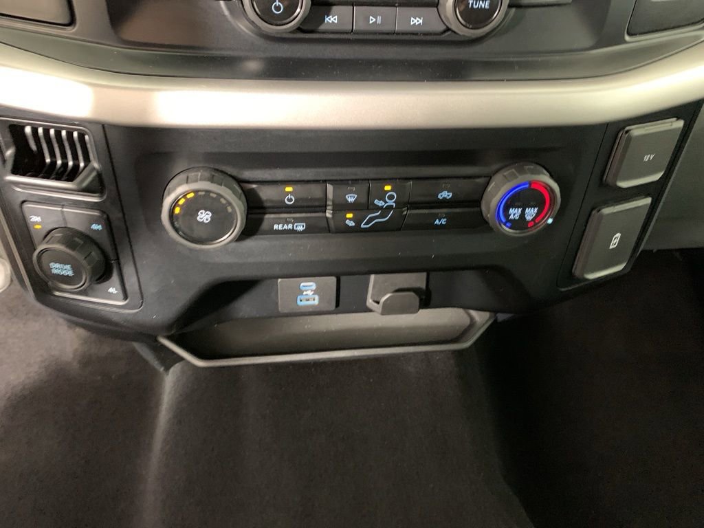 Used 2023 Ford F150 XLT w/ XTR Package image 24