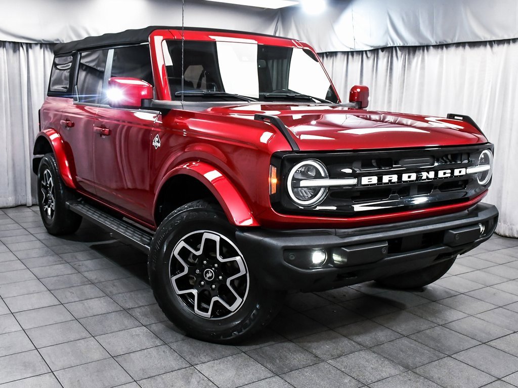 Used 2021 Ford Bronco Outer Banks image 3