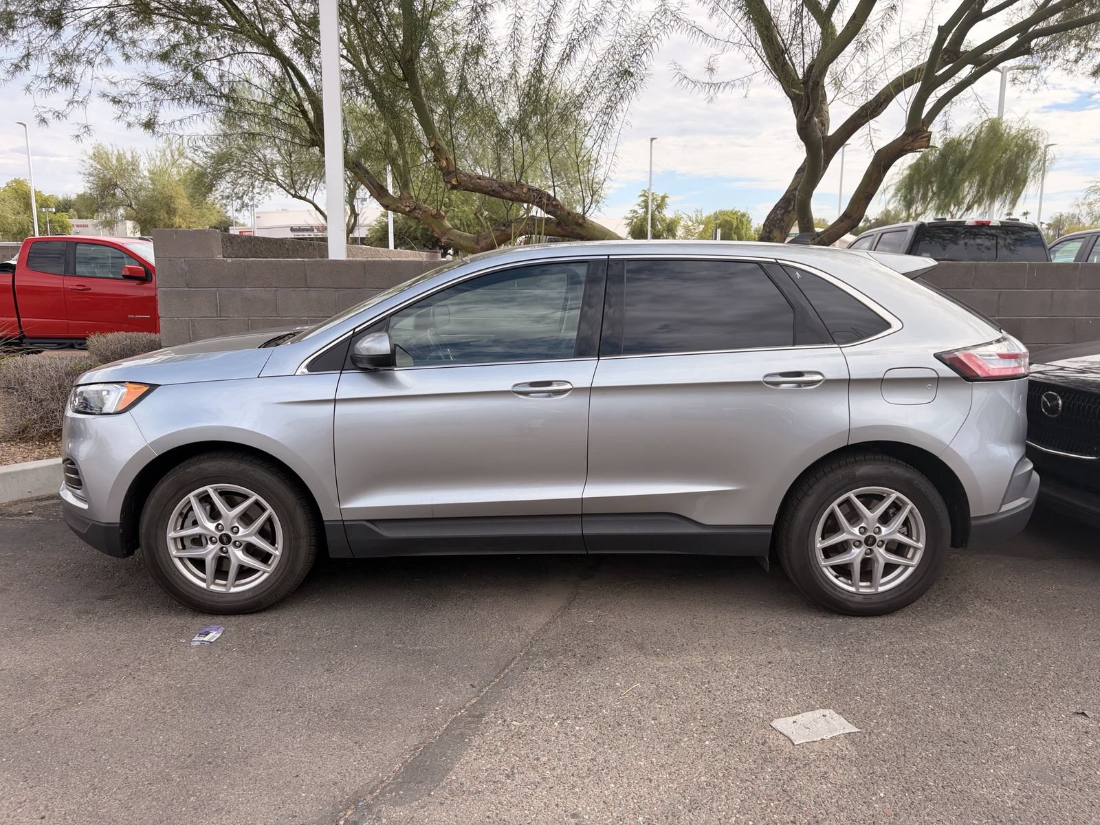 Certified 2024 Ford Edge SEL AWD/4WD image 2