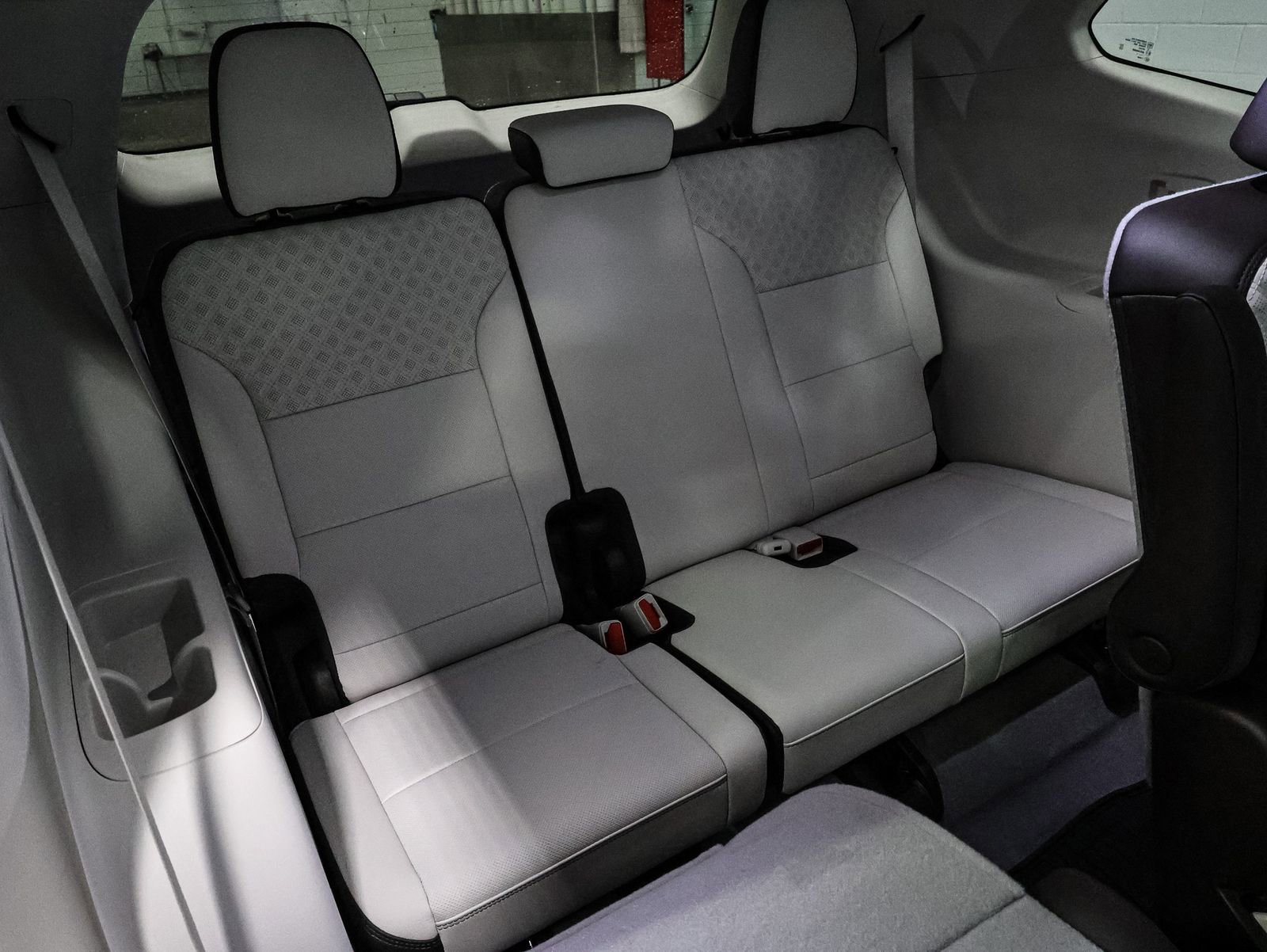 New 2026 GMC Acadia Denali w/ Super Cruise Package image 27