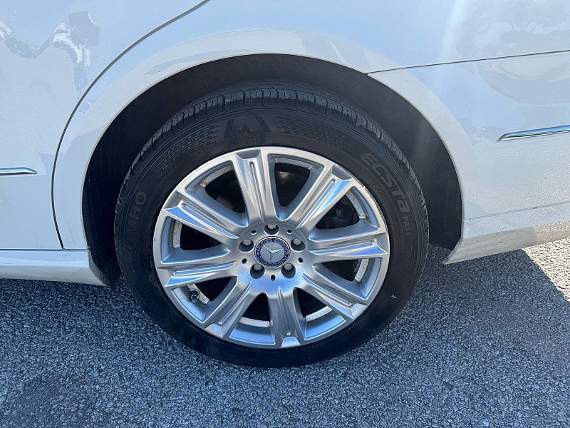 Used 2013 Mercedes-Benz E 350 BlueTEC Sedan w/ Premium 1 Pkg image 8