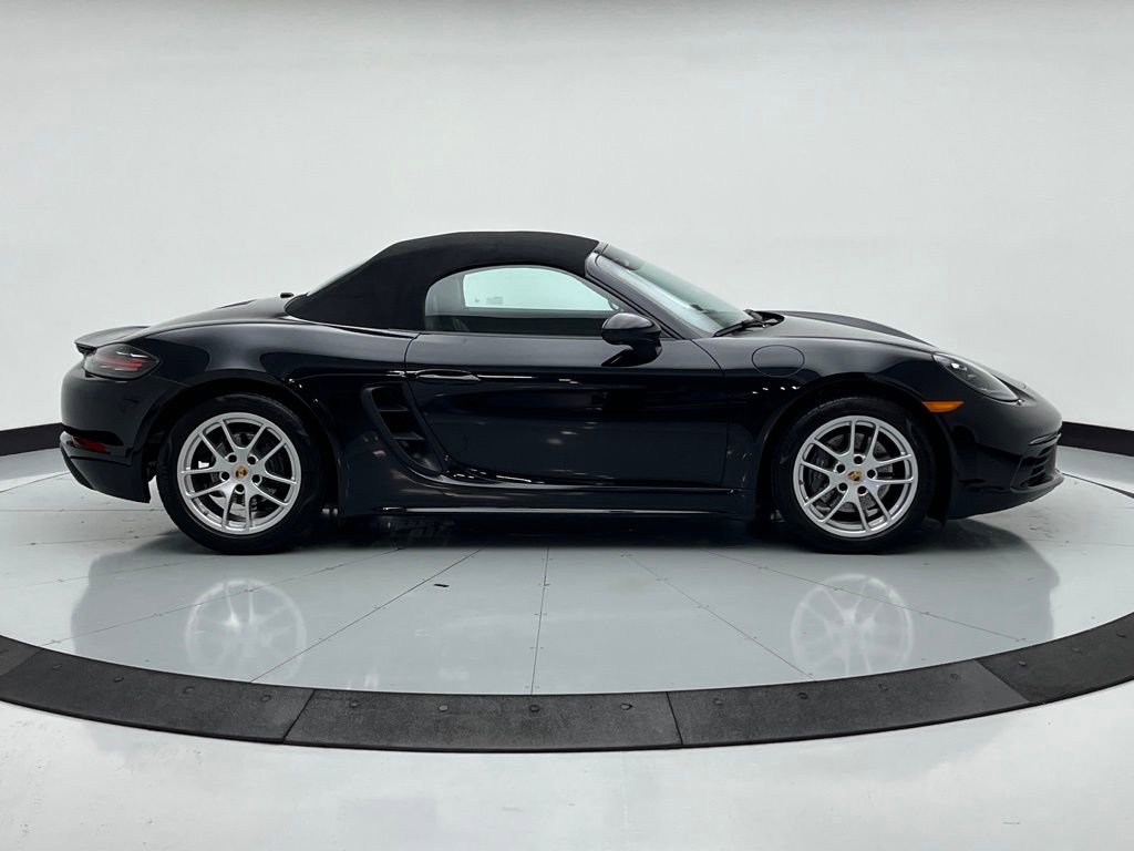 Certified 2024 Porsche 718 Boxster image 8