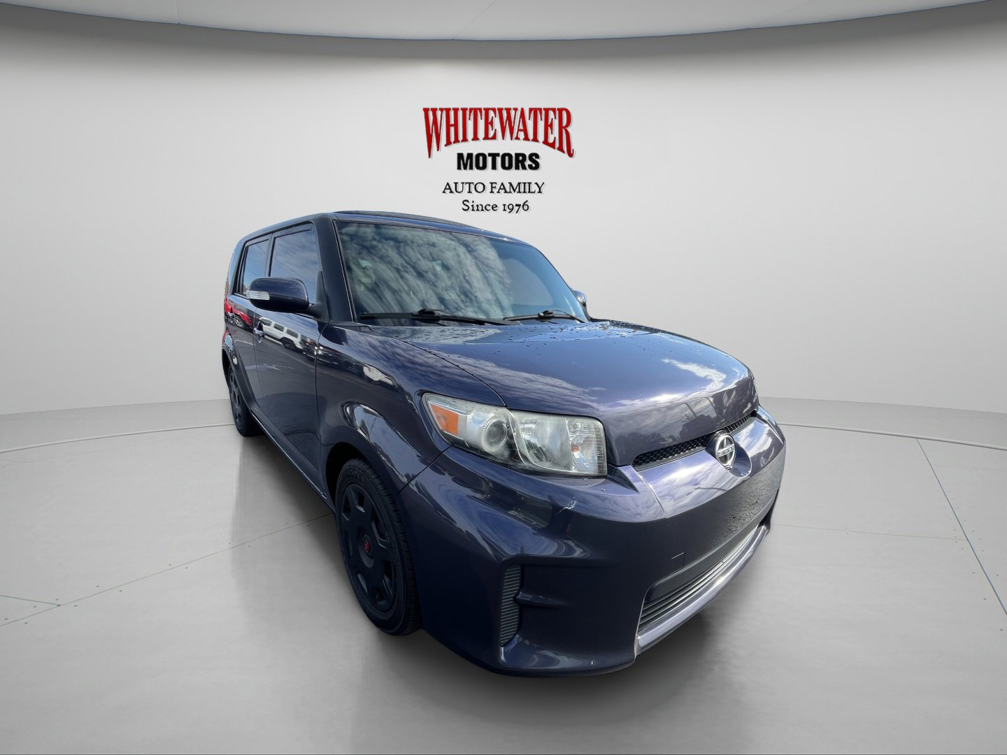Used 2012 Scion xB FWD image 8