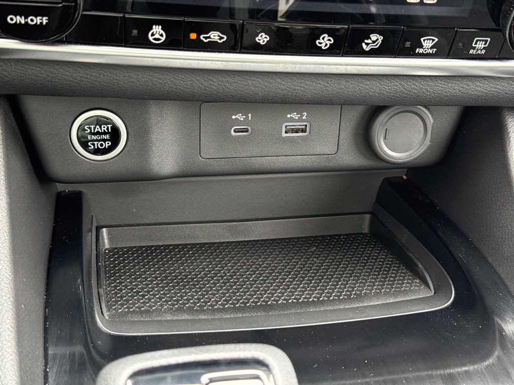 Certified 2023 Nissan Rogue SV w/ SV Premium B Package AWD/4WD image 11
