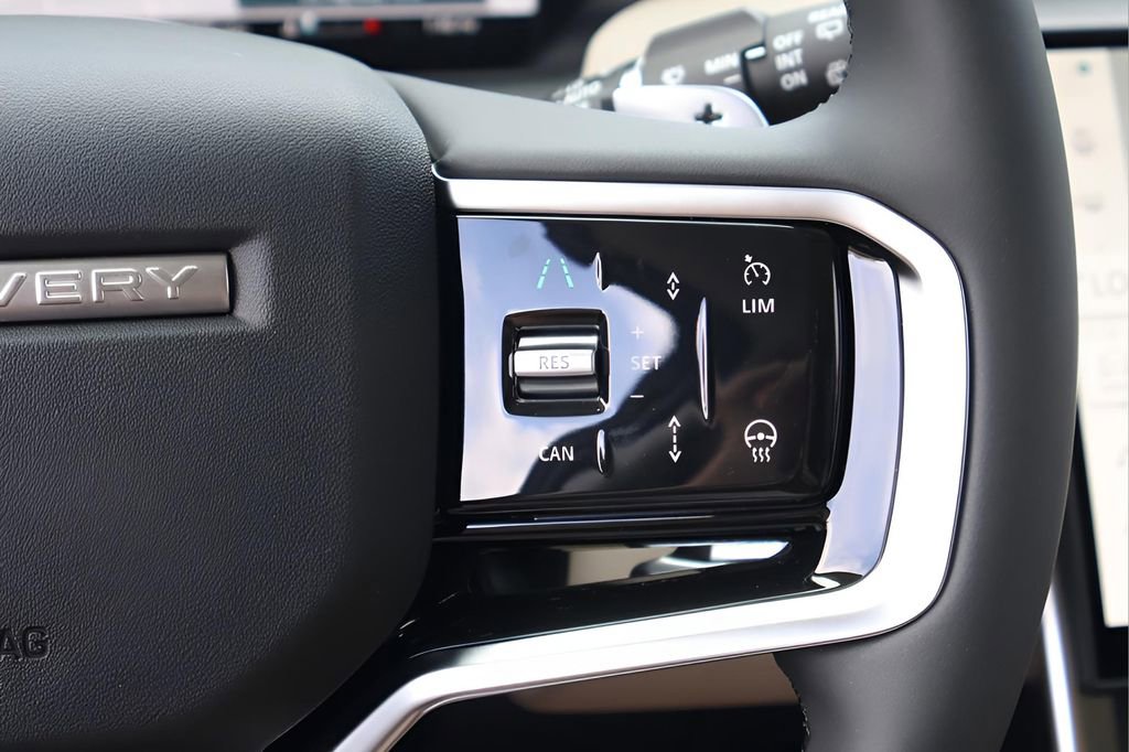New 2025 Land Rover Discovery Sport S AWD/4WD image 17