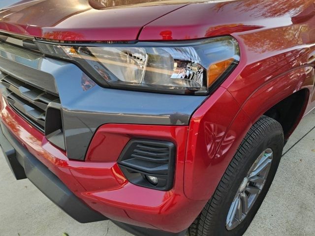 Used 2024 Chevrolet Colorado LT w/ LT Convenience Package image 8