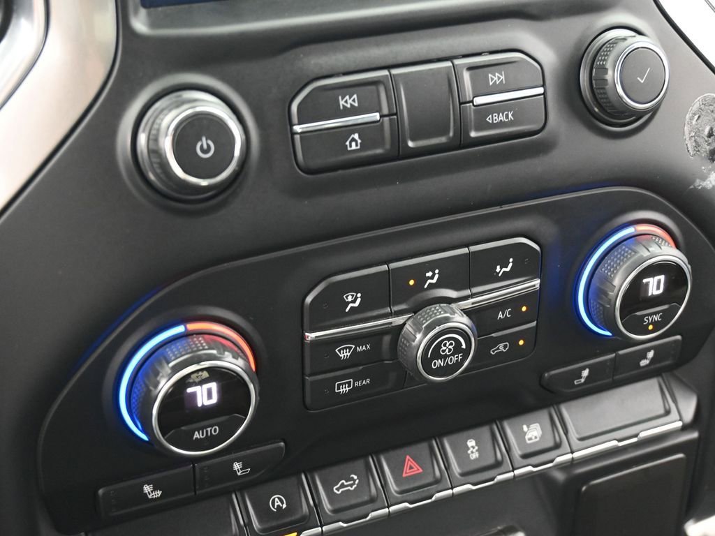 Used 2021 Chevrolet Silverado 1500 RST image 22