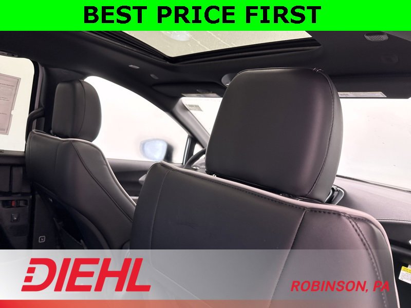 New 2026 Chrysler Pacifica Limited w/ S Appearance Package image 14