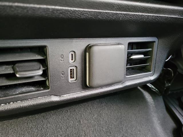 Used 2025 Chevrolet Silverado 1500 LT image 9